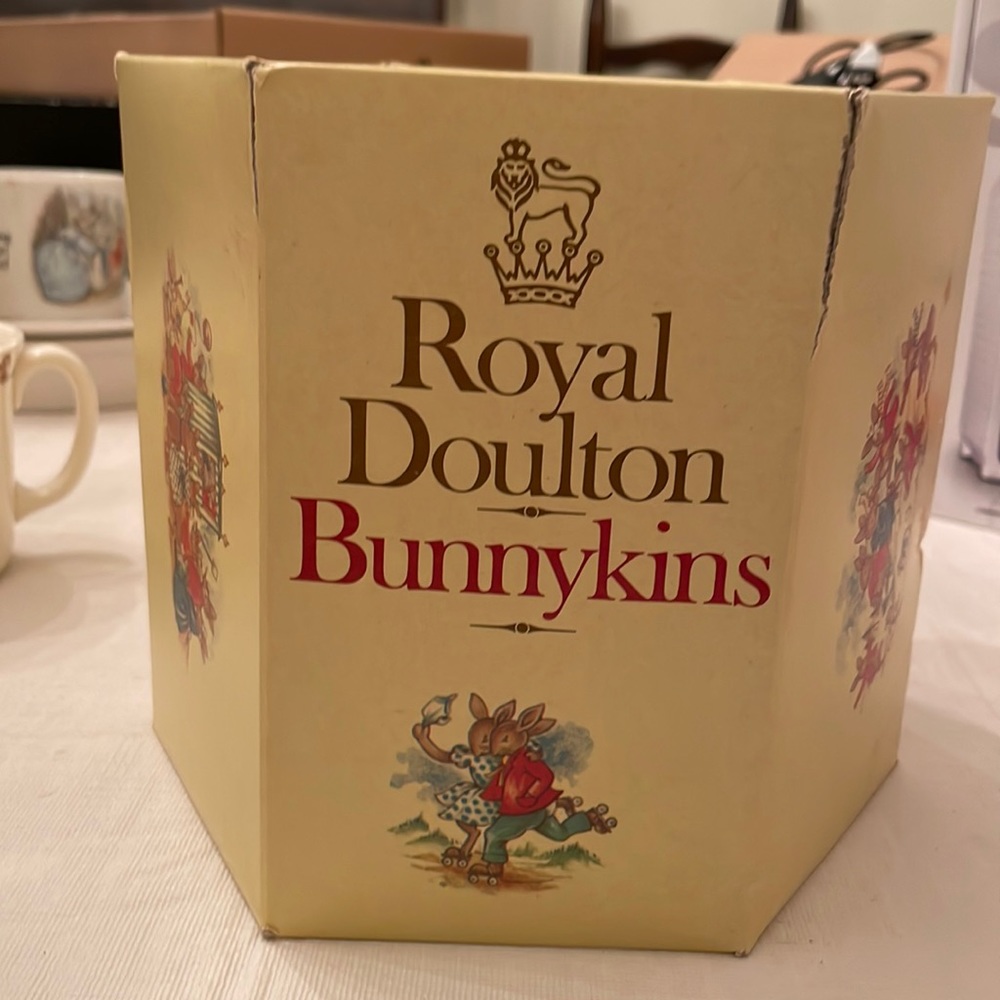 Royal Doulton 2 piece Bunnykins 1984 Bowl and cup rocket ship. Received as gift
